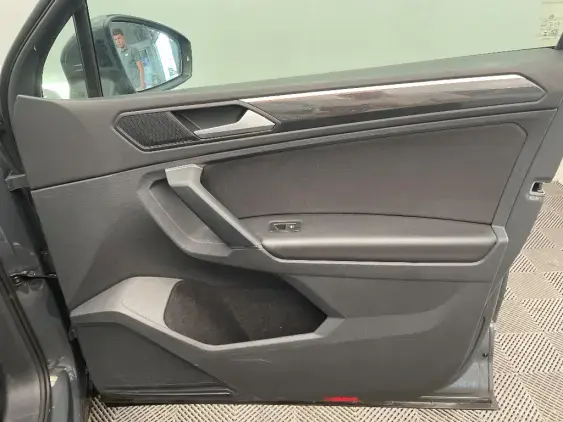 VOLKSWAGEN TIGUAN II - voiture d'occasion - Photo 20