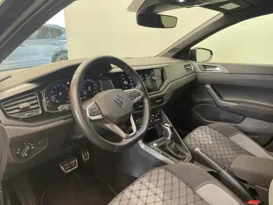 VOLKSWAGEN POLO VI - voiture d'occasion - Photo 18