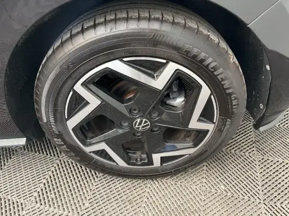 VOLKSWAGEN POLO VI - voiture d'occasion - Photo 24