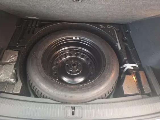 VOLKSWAGEN TIGUAN II - voiture d'occasion - Photo 17