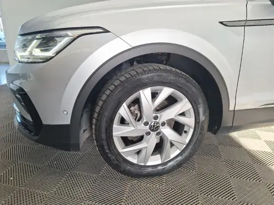 VOLKSWAGEN TIGUAN II - voiture d'occasion - Photo 23