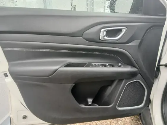 JEEP COMPASS III - voiture d'occasion - Photo 19