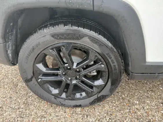 JEEP COMPASS III - voiture d'occasion - Photo 25