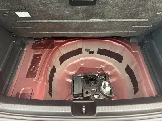 VOLKSWAGEN POLO VI - voiture d'occasion - Photo 17