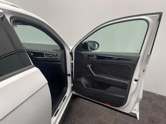 VOLKSWAGEN T-ROC - voiture d'occasion - Photo 17