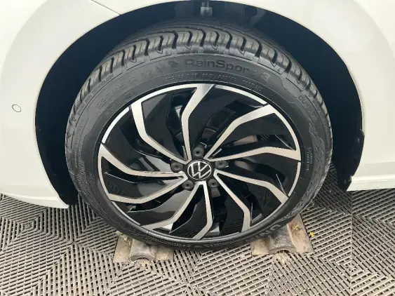 VOLKSWAGEN GOLF VIII - voiture d'occasion - Photo 22