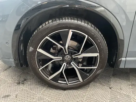 VOLKSWAGEN TIGUAN III - voiture d'occasion - Photo 21