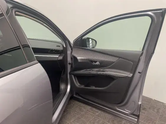 PEUGEOT 3008 II - voiture d'occasion - Photo 18