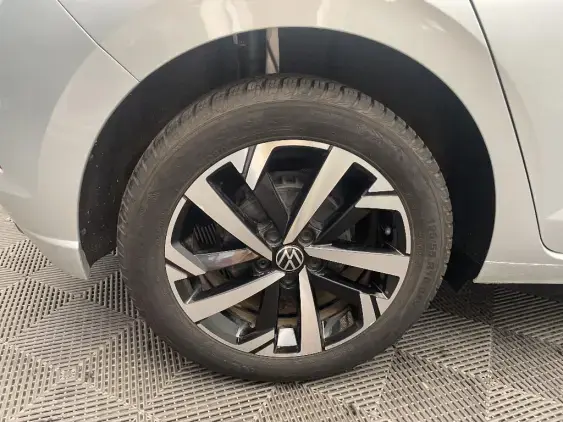 VOLKSWAGEN POLO VI - voiture d'occasion - Photo 22