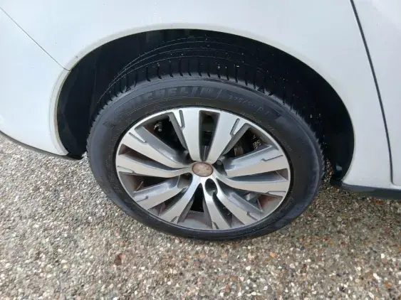 PEUGEOT 3008 - voiture d'occasion - Photo 25