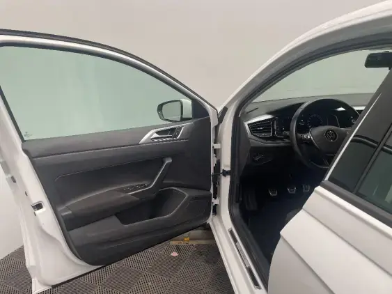 VOLKSWAGEN POLO VI - voiture d'occasion - Photo 18