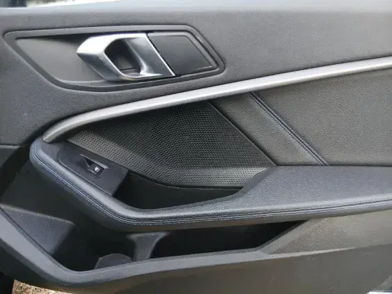 BMW SERIE 1 F40 - voiture d'occasion - Photo 20