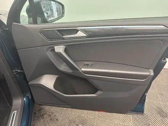 VOLKSWAGEN TIGUAN II - voiture d'occasion - Photo 19