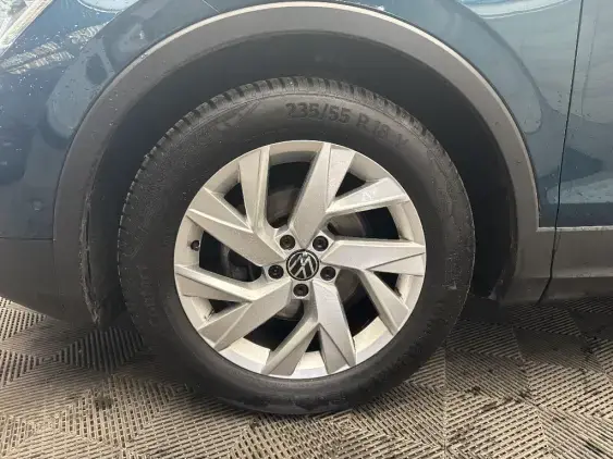 VOLKSWAGEN TIGUAN II - voiture d'occasion - Photo 22