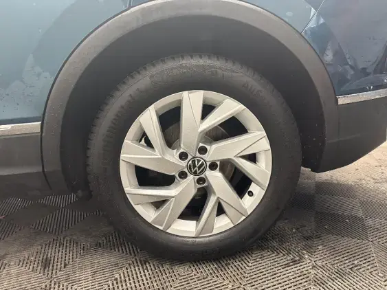 VOLKSWAGEN TIGUAN II - voiture d'occasion - Photo 23