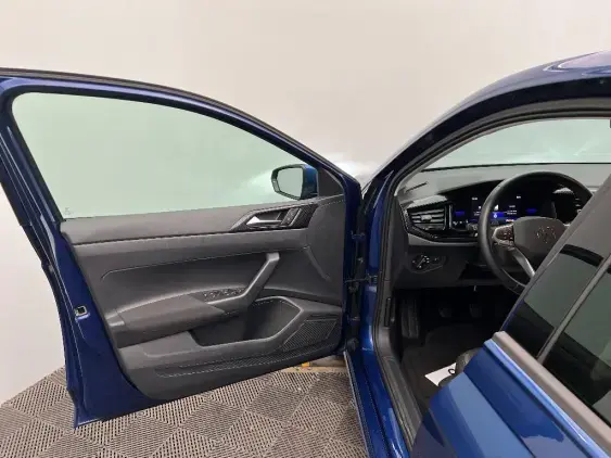 VOLKSWAGEN POLO VI - voiture d'occasion - Photo 17