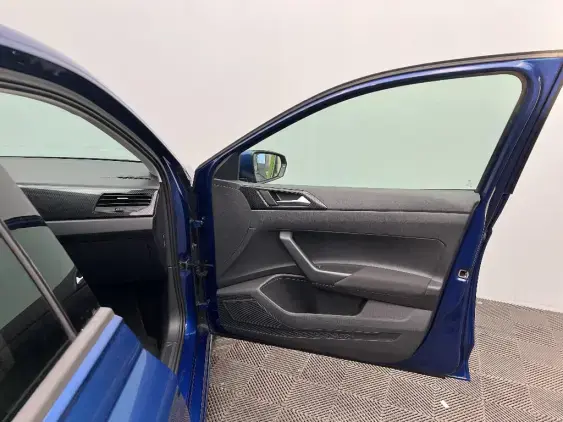 VOLKSWAGEN POLO VI - voiture d'occasion - Photo 18