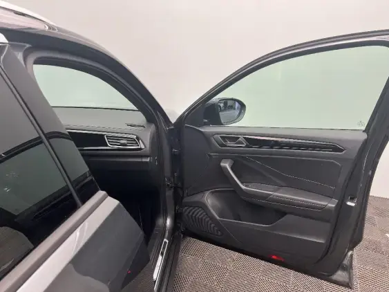 VOLKSWAGEN T-ROC - voiture d'occasion - Photo 20