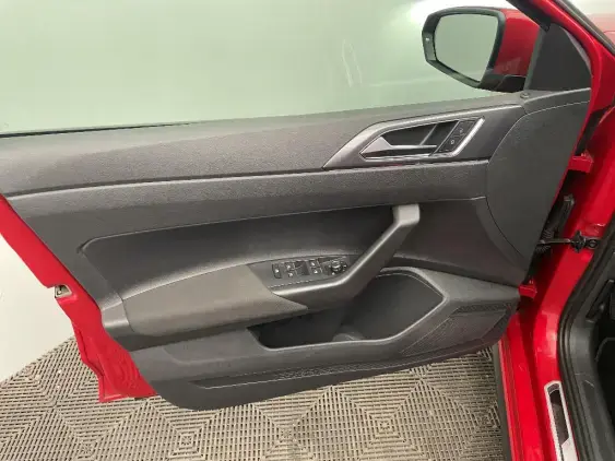 VOLKSWAGEN POLO VI - voiture d'occasion - Photo 19