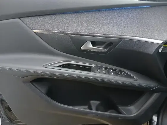 PEUGEOT 3008 II - voiture d'occasion - Photo 19