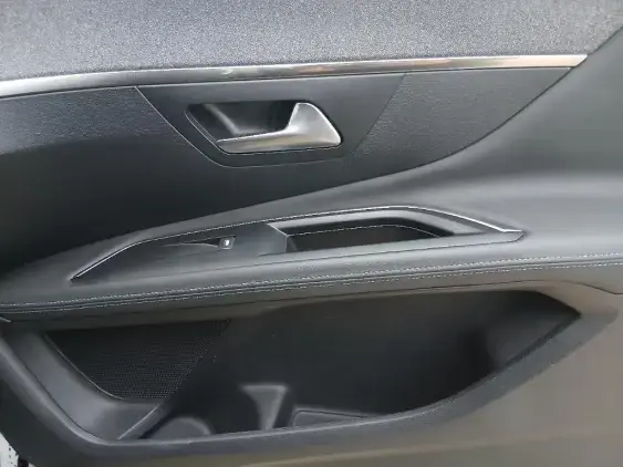 PEUGEOT 3008 II - voiture d'occasion - Photo 20