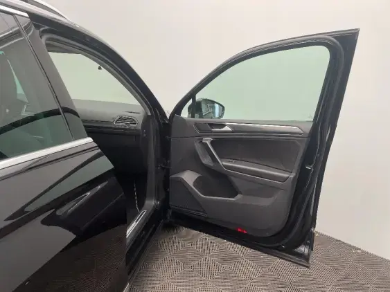 VOLKSWAGEN TIGUAN II - voiture d'occasion - Photo 19