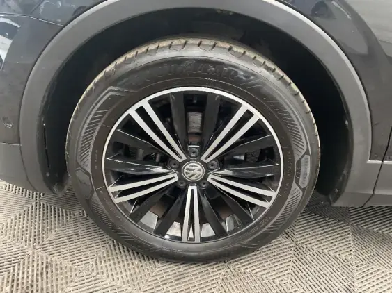 VOLKSWAGEN TIGUAN II - voiture d'occasion - Photo 21