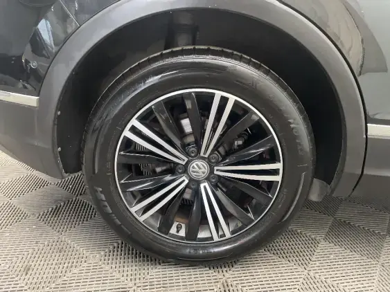 VOLKSWAGEN TIGUAN II - voiture d'occasion - Photo 23