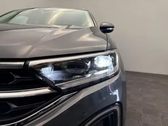 VOLKSWAGEN T-ROC - voiture d'occasion - Photo 22