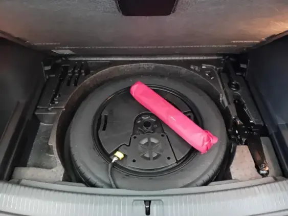 VOLKSWAGEN TIGUAN II - voiture d'occasion - Photo 17