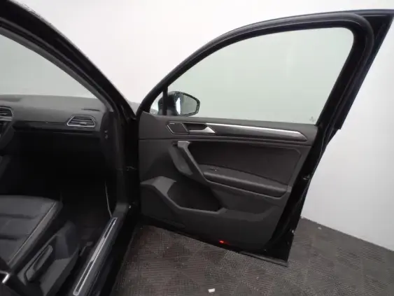 VOLKSWAGEN TIGUAN II - voiture d'occasion - Photo 20