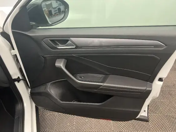 VOLKSWAGEN T-ROC - voiture d'occasion - Photo 19