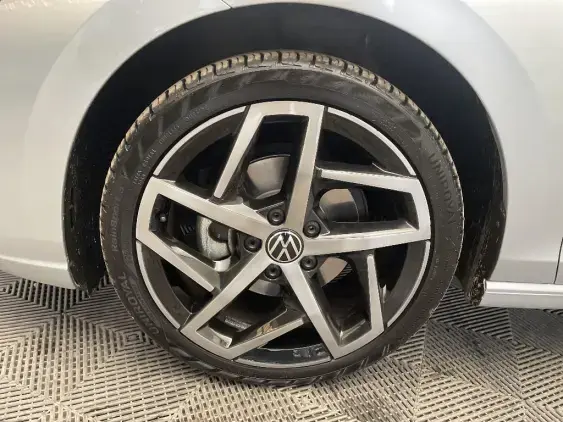 VOLKSWAGEN GOLF VIII - voiture d'occasion - Photo 22