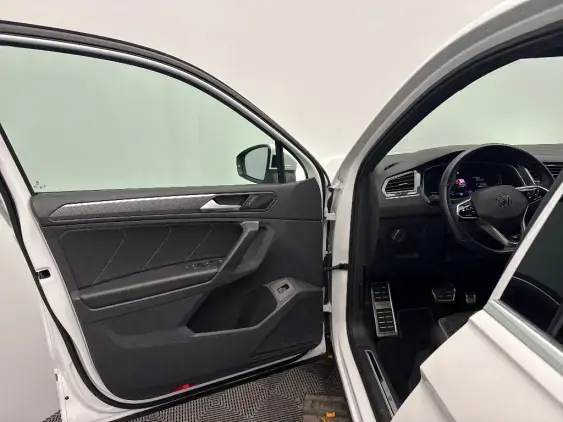 VOLKSWAGEN TIGUAN II - voiture d'occasion - Photo 19