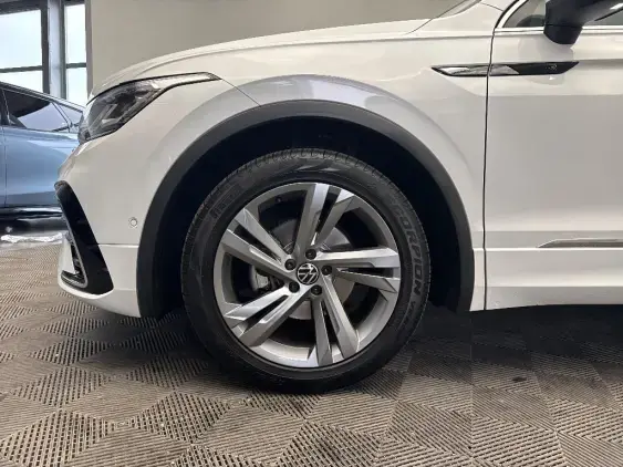 VOLKSWAGEN TIGUAN II - voiture d'occasion - Photo 23