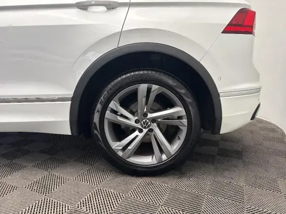 VOLKSWAGEN TIGUAN II - voiture d'occasion - Photo 24