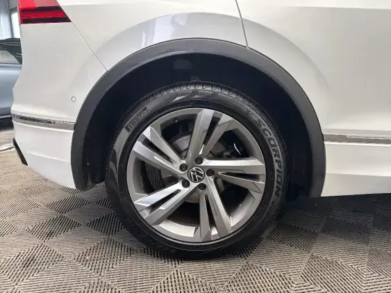 VOLKSWAGEN TIGUAN II - voiture d'occasion - Photo 25