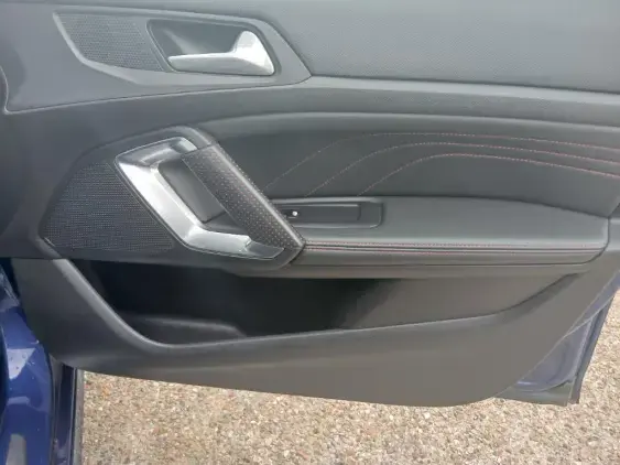 PEUGEOT 308 II - voiture d'occasion - Photo 20