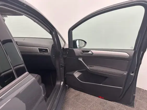 VOLKSWAGEN TOURAN III - voiture d'occasion - Photo 19