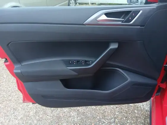 VOLKSWAGEN POLO VI - voiture d'occasion - Photo 19