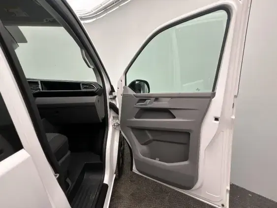 VOLKSWAGEN TRANSPORTER FG VI - voiture d'occasion - Photo 19