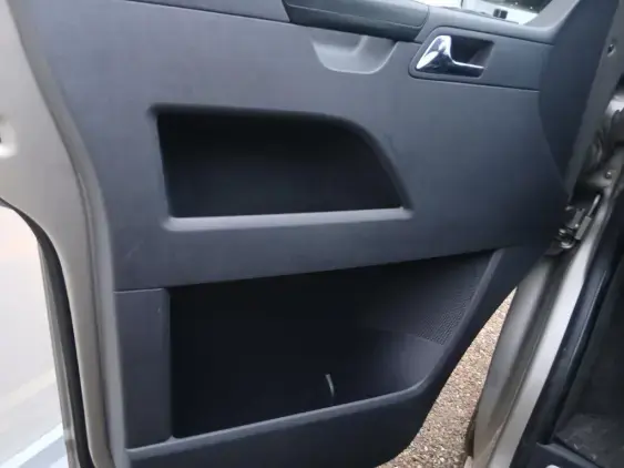 VOLKSWAGEN MULTIVAN T5 - voiture d'occasion - Photo 17