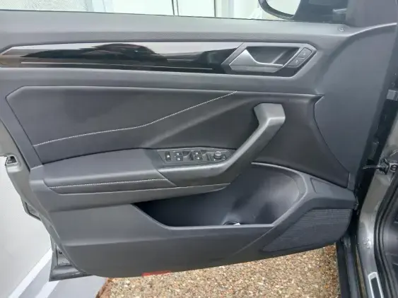 VOLKSWAGEN T-ROC - voiture d'occasion - Photo 19