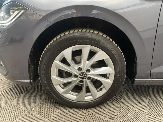 VOLKSWAGEN POLO VI - voiture d'occasion - Photo 19