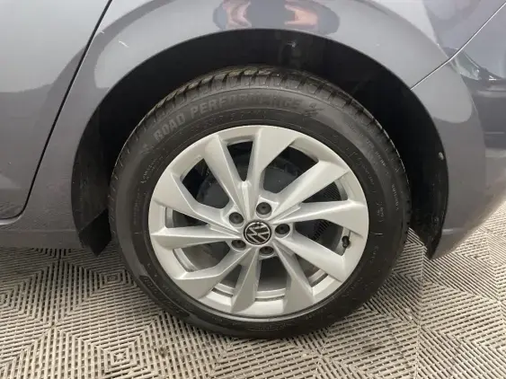 VOLKSWAGEN POLO VI - voiture d'occasion - Photo 20