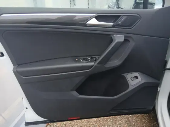 VOLKSWAGEN TIGUAN II - voiture d'occasion - Photo 19