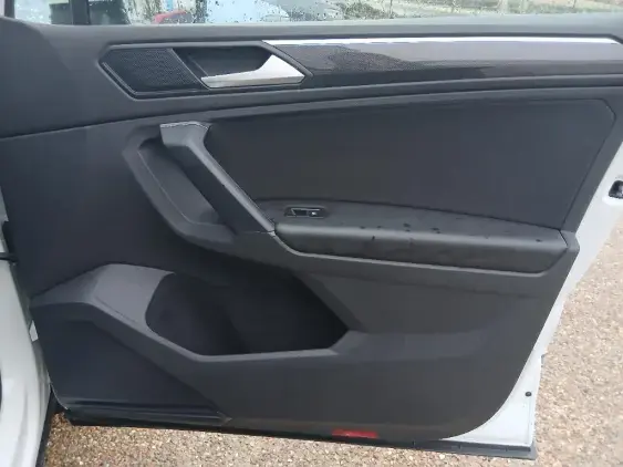 VOLKSWAGEN TIGUAN II - voiture d'occasion - Photo 20