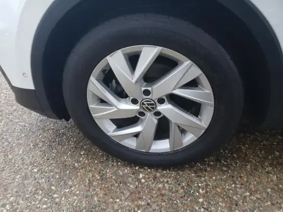 VOLKSWAGEN TIGUAN II - voiture d'occasion - Photo 23