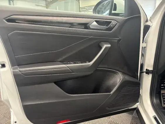 VOLKSWAGEN T-ROC - voiture d'occasion - Photo 19