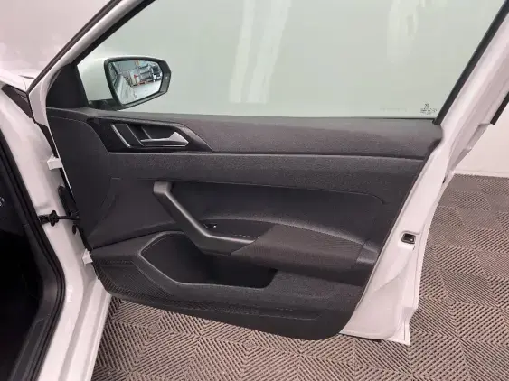 VOLKSWAGEN POLO VI - voiture d'occasion - Photo 20